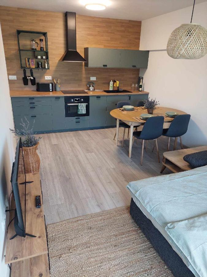 Bešeňová Apartman Besen 304 מראה חיצוני תמונה